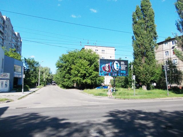 Щит 6x3,  Металургоі вул., - Новопоселенська вул. (200 м.до "Укрссибанка")