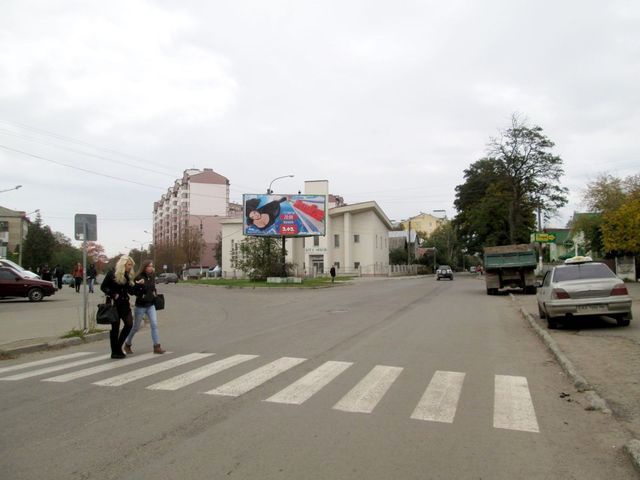 Щит 6x3,  Пулюя вул. - Берегова вул.,( в центр)