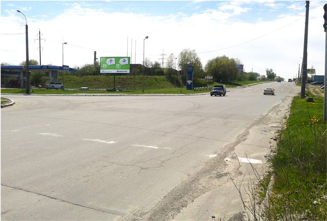 Щит 6x3,  Озерна вул., 2а, - С.Бандери вул., (АЗС "Укрнафта", напроти Автосервіс та Автомагазин "Євро 3")