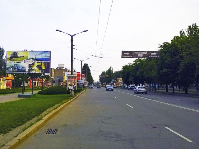 Щит 6x3,  Металургів пр.,  22  напроти парку Богдана Хмельницького