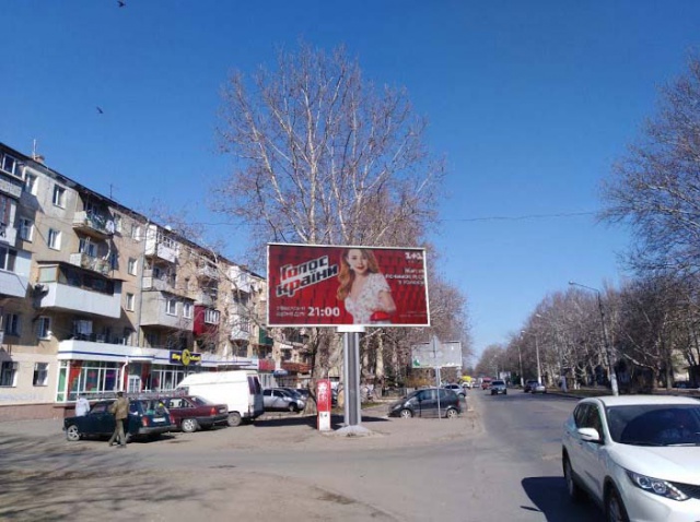 Щит 6x3,  Варненська вул., 10