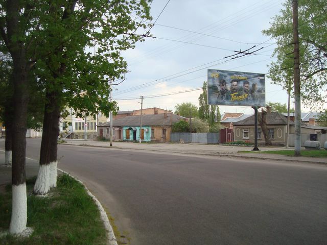 Щит 6x3,  Дмитрян вул.,3  (аптека, від залізн. вокзалау в центр)