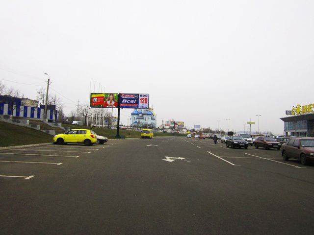 Щит 6x3,  30 років Перемоги пл., 1, стоянка Сонячна галерея, с\м "ОКЕЙ"