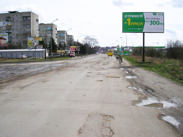 Щит 5.9x2.9,  Самбірськая вул., (напроти Наливайка вул.) в центр (150 м.АЗС "WOG","Приватбанк","Нова Пошта"супермаркет "НашКрай")