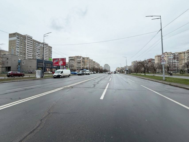 Щит 6x3,  Лифаря Сержа вул.  - 200 м. від Маяковського пр., (біля "Новусу")