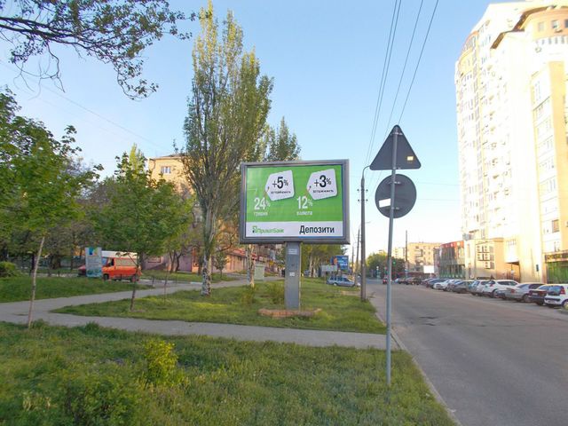 Беклайт 4x3,  Гагаріна вул.,10 до пр-ту Соборний., (100 м. к ТЦ "Гагарін")