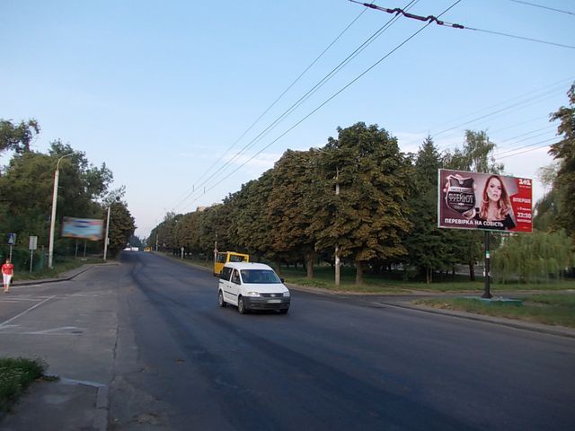 Щит 6x3,  Гагаріна вул., 70 в центр.(напроти АЗС "ОККО",перед Multiplex "Эра")