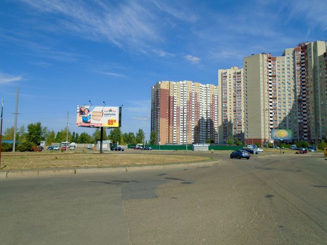 Щит 6x3,  Милославская ул. - Радунская ул., (клумба)