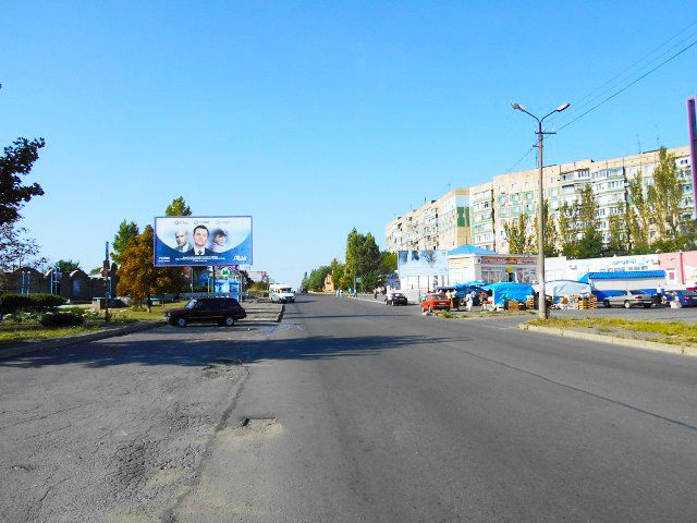 Щит 6x3,  мкр. Сонячний,  30а (ТЦ "Сонячний", ст. СТ "Жовтнева"), до Космонавтов ул.