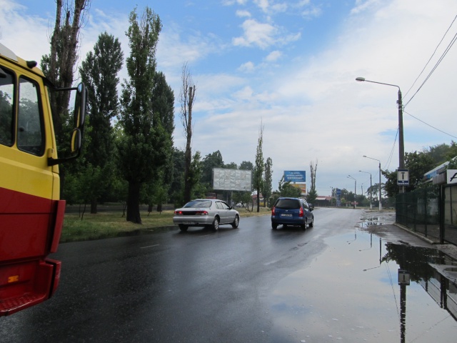 Щит 6x3,  Іцхака Рабіна вул., 51 (розподільча смуга)