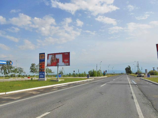 Щит 6x3,  Траса Чоп  - Мукачево (с. Сюрте, место №1, АЗС "Укрнафта")