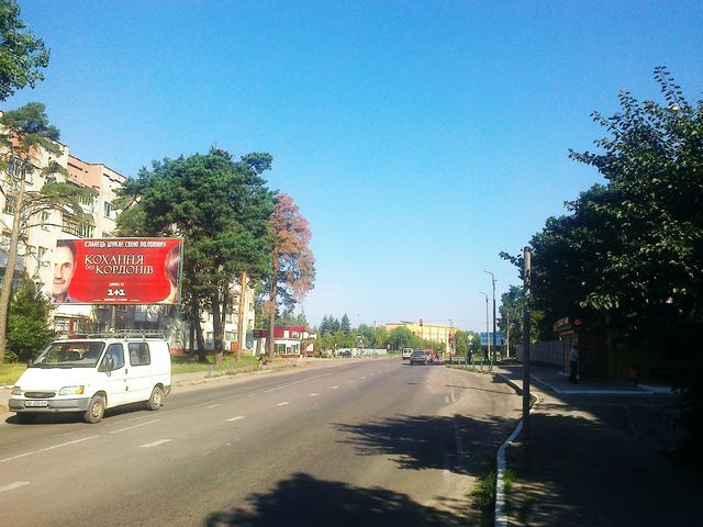 Щит 6x3,  Суворова вул., 8