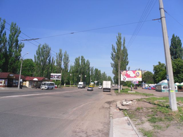 Щит 6x3,  30-річчя Перемоги вул., 2  (напроти  ТЦ "Квартал","Приватбанк","АТБ маркет")