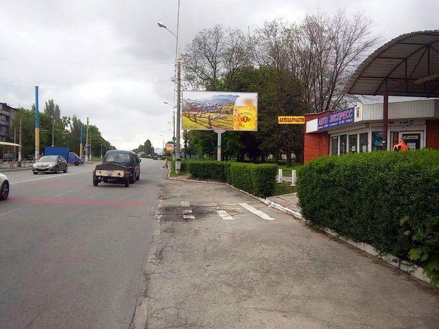 Щит 6x3,  Юбілейний пр., (р-н зупинки вул. "Маяковского вул."), в центр