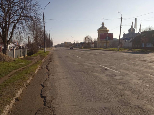 Щит 6x3,  Карпатськаяв вул.,213