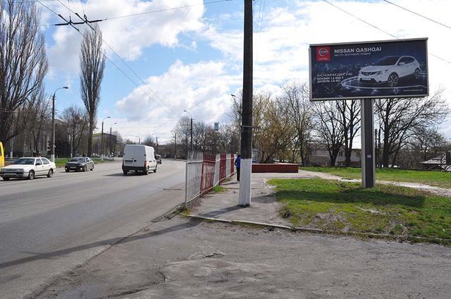 Щит 6x3,  Лебединського вул., 8