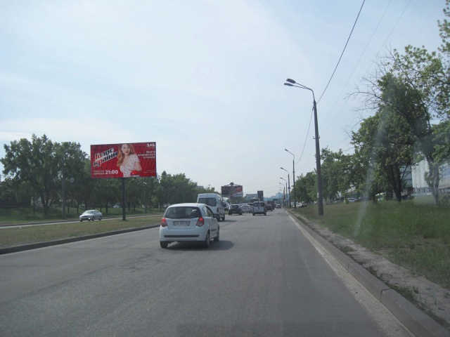 Щит 6x3,  Богатирська вул., ( 400 м. до  Оболонського пр-ту, на Петрівку)