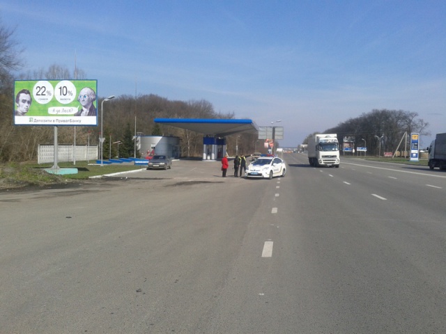 Щит 6x3,  Виїзд з Львова на Київ (с. Гамаліївка, АЗС "Укрнафта")