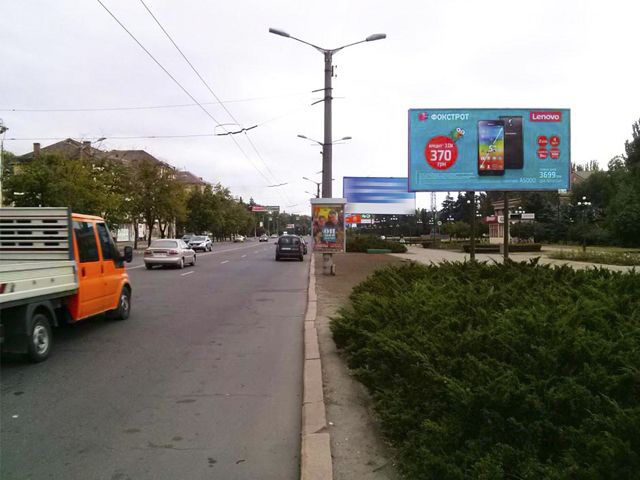Щит 6x3,  Металургів пр.,  22  напроти парку Богдана Хмельницького