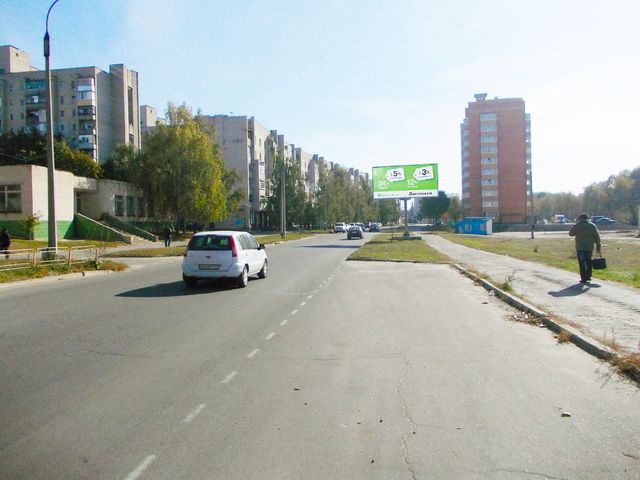Щит 6x3,  Нижньохолодногорівська вул., 10 (150м."Ощадбанк")