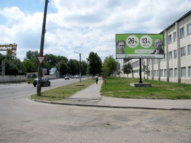 Щит 6x3,  Петлюри  вул., 17 (хлібзавод, напроти АЗС "ОККО")