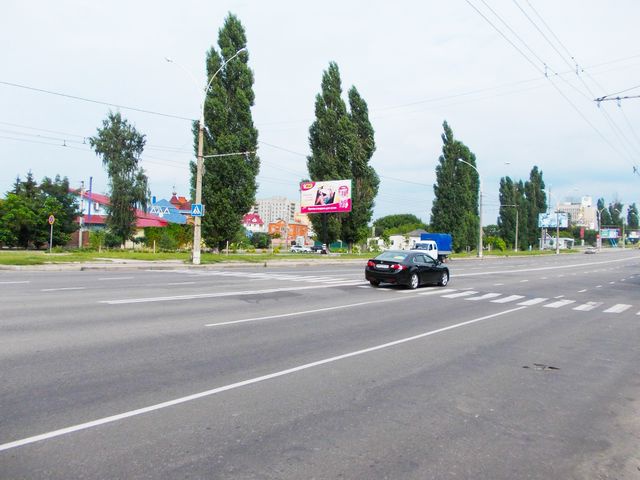 Щит 6x3,  Харківська вул. (напротив ресторану "Алаверди", 200 м до АЗС "ОККО")