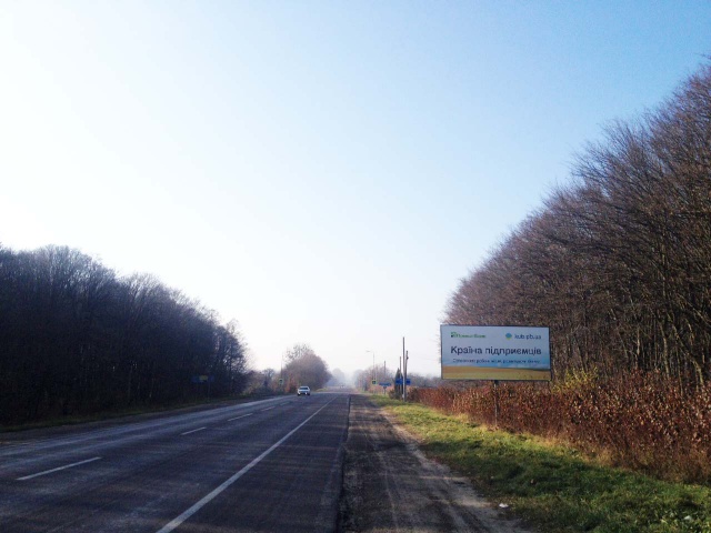 Щит 6x3,  Трасса Львів - Шегині,с. Конопниця, 5 км. від Львова