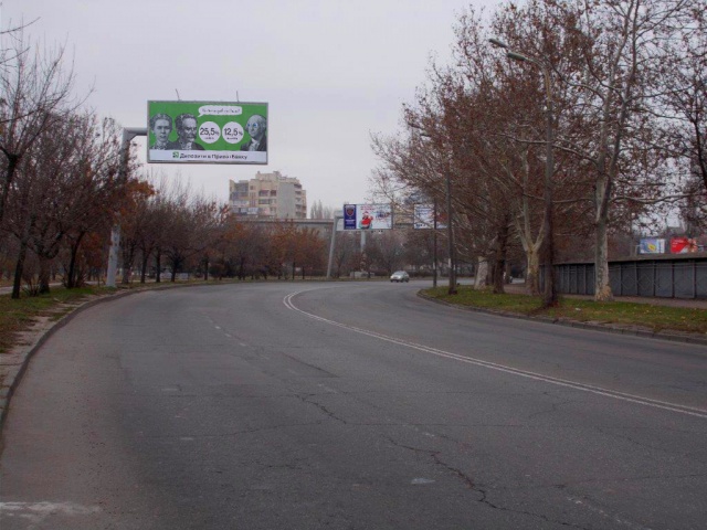 Щит 6x3,  Краснова вул., 6  - 200 м. до  Артилерійської вул.