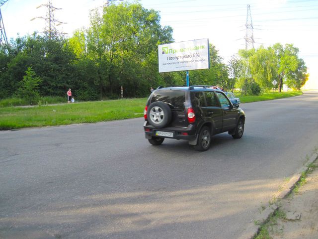 Щит 6x3,  Чарівна вул., - Полякова вул.( "Сільпо", "Амстор"," Comfy")