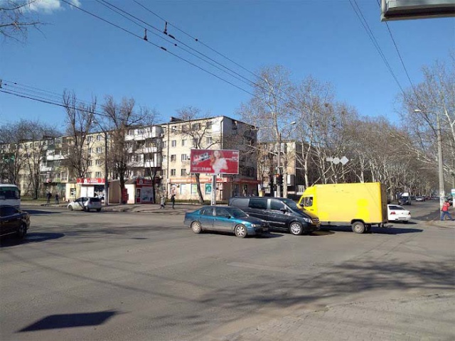 Щит 6x3,  Філатова вул. - Івана та Юрія Ліпи  вул., 6