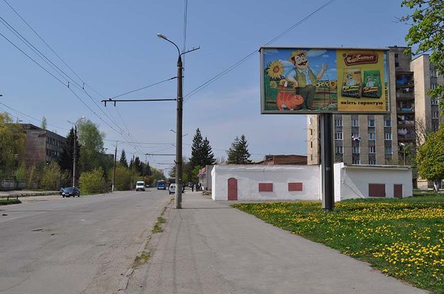 Щит 6x3,  Зулинського вул., 39 (ж\м "ДПЗ 18" , 200 м. от ТЦ)